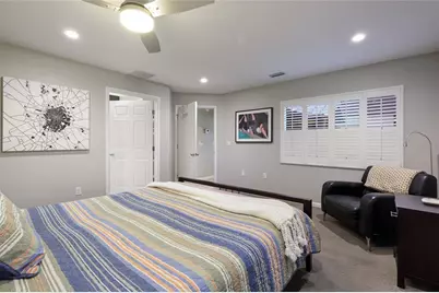 428 Sapphire Drive, Sarasota, FL 34234 - Photo 19