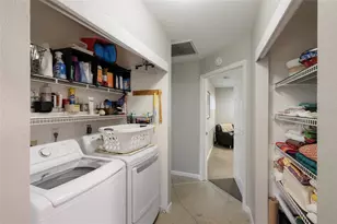 428 Sapphire Dr, Sarasota, FL 34234 - Photo 31