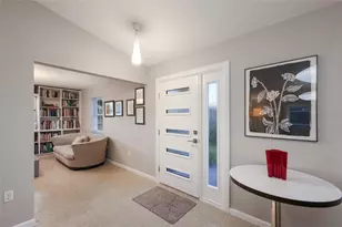 428 Sapphire Dr, Sarasota, FL 34234 - Photo 3