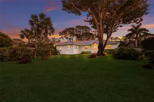 428 Sapphire Dr, Sarasota, FL 34234 - Photo 47