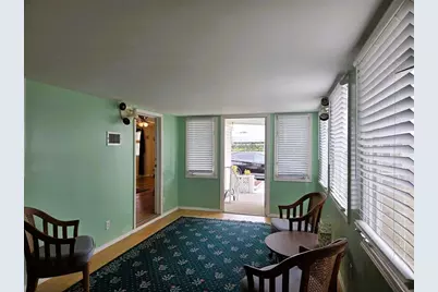 302 Oakwood Boulevard W, Sarasota, FL 34237 - Photo 25