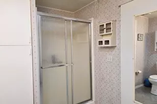 302 Oakwood Blvd W, Sarasota, FL 34237 - Photo 33