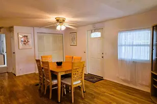 302 Oakwood Blvd W, Sarasota, FL 34237 - Photo 21