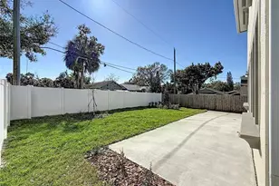1066 8th Ave S, Saint Petersburg, FL 33705 - Photo 59