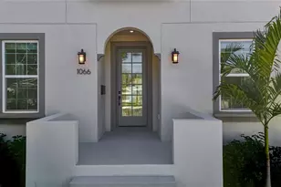 1066 8th Ave S, Saint Petersburg, FL 33705 - Photo 5