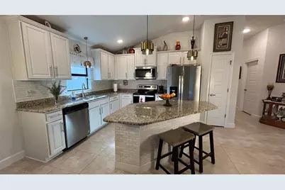 6106 162nd Avenue E, Parrish, FL 34219 - Photo 9