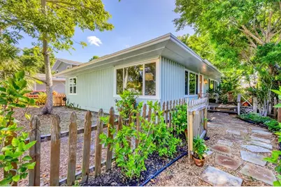 3734 Iroquois Avenue, Sarasota, FL 34234 - Photo 1