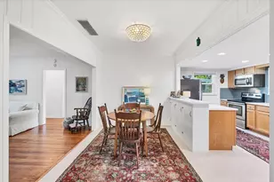 3734 Iroquois Ave, Sarasota, FL 34234 - Photo 7