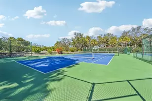 2410 Harbourside Dr, Longboat Key, FL 34228 - Photo 59