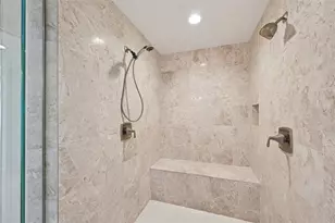 2410 Harbourside Dr, Longboat Key, FL 34228 - Photo 41