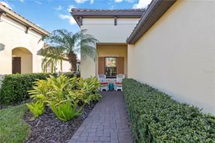 6359 Positano Ct, Sarasota, FL 34243 - Photo 3