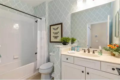 6359 Positano Court, Sarasota, FL 34243 - Photo 15