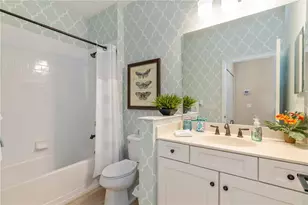 6359 Positano Ct, Sarasota, FL 34243 - Photo 15