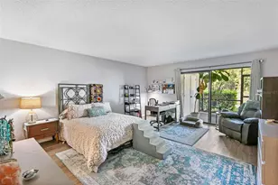 611 Woodlawn Dr, Bradenton, FL 34210 - Photo 17