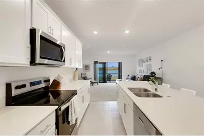 6352 Silverstar Drive, Sarasota, FL 34240 - Photo 5