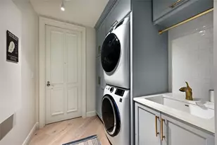 1300 Benjamin Franklin Dr, Sarasota, FL 34236 - Photo 43