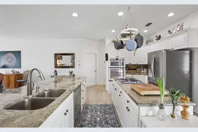 803 Bel Air Star Parkway, Sarasota, FL 34240 - Photo 11