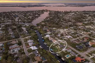 312 64th St Ct NW, Bradenton, FL 34209 - Photo 3