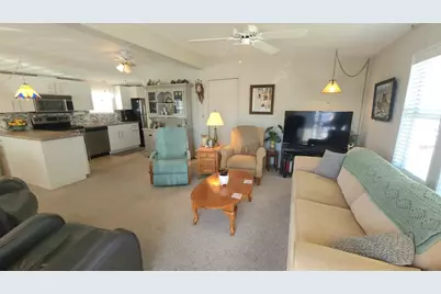 3333 26th Avenue E #1215, Bradenton, FL 34208 - Photo 3
