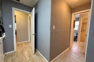 2328 Cass St, Sarasota, FL 34231 - Photo 11