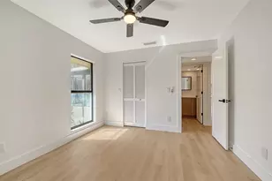 5039 Kestral Park, Sarasota, FL 34231 - Photo 27