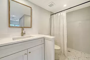 5039 Kestral Park, Sarasota, FL 34231 - Photo 25