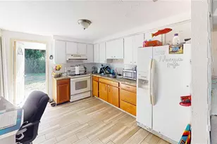 312 60th Ave Dr W, Bradenton, FL 34207 - Photo 9