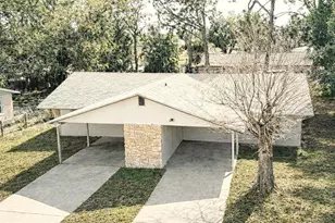 312 60th Ave Dr W, Bradenton, FL 34207 - Photo 3