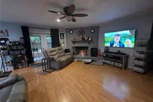 239 Connie Lee Ct, Lakeland, FL 33809 - Photo 7