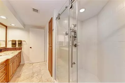 2120 Harbourside Drive #612, Longboat Key, FL 34228 - Photo 21