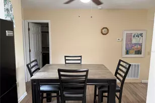 5631 Ashton Lake Dr, Sarasota, FL 34231 - Photo 9