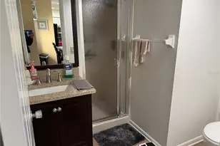 5631 Ashton Lake Dr, Sarasota, FL 34231 - Photo 17