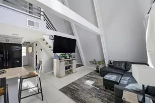 900 Riverside Dr, Tarpon Springs, FL 34689 - Photo 3