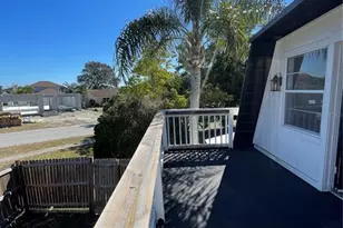 900 Riverside Dr, Tarpon Springs, FL 34689 - Photo 21