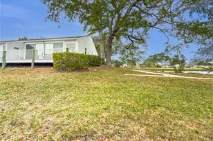 801 Waterside Ln, Bradenton, FL 34209 - Photo 19