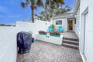 801 Waterside Ln, Bradenton, FL 34209 - Photo 7