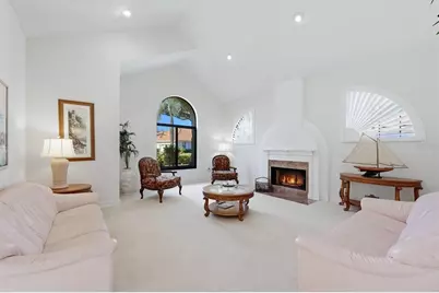 4221 Escondito Circle, Sarasota, FL 34238 - Photo 9