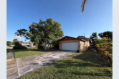2311 15th Street W, Palmetto, FL 34221 - Photo 5