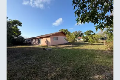 2311 15th Street W, Palmetto, FL 34221 - Photo 11