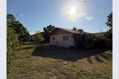 2311 15th Street W, Palmetto, FL 34221 - Photo 13