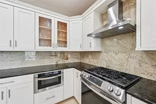 289 Padova Way, North Venice, FL 34275 - Photo 7