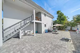 3710 Iroquois Ave, Sarasota, FL 34234 - Photo 19