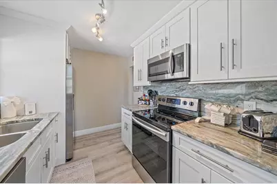 3710 Iroquois Avenue, Sarasota, FL 34234 - Photo 27