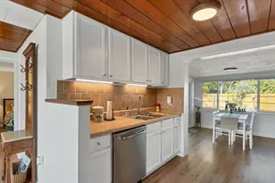 1264 Porpoise Rd, Venice, FL 34293 - Photo 13