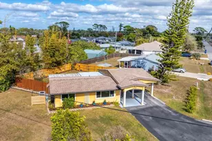 1264 Porpoise Rd, Venice, FL 34293 - Photo 33