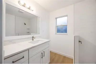 4355 Berkshire Drive, Sarasota, FL 34241 - Photo 15