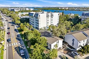 1201 E Peppertree Dr, Sarasota, FL 34242 - Photo 45