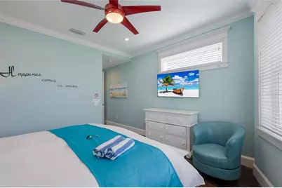 206 Church Avenue, Bradenton Beach, FL 34217 - Photo 69