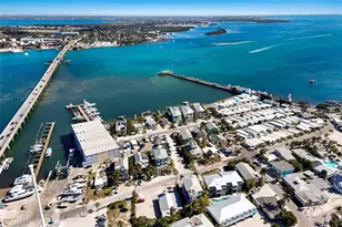 206 Church Ave, Bradenton Beach, FL 34217 - Photo 99