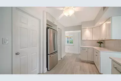 4750 Gulf Of Mexico Drive #Villa 8, Longboat Key, FL 34228 - Photo 17